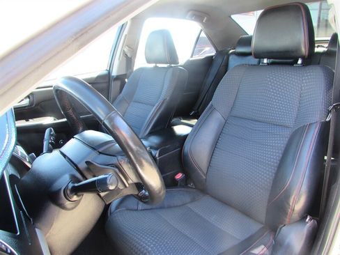 Used 2015 Toyota Camry SE FWD image 11