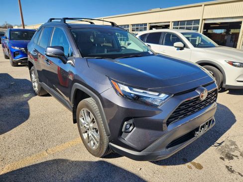 Used 2023 Toyota RAV4 XLE Premium image 2