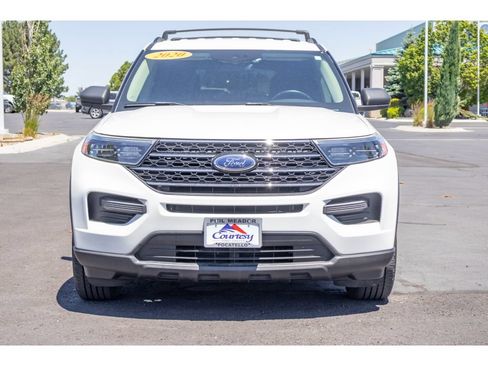 Used 2020 Ford Explorer XLT w/ Comfort Package AWD/4WD image 8