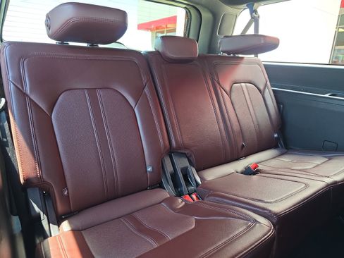 Used 2024 Ford Expedition Max Limited AWD/4WD image 15