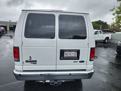 Used 2013 Ford E-350 and Econoline 350 XLT RWD image 4