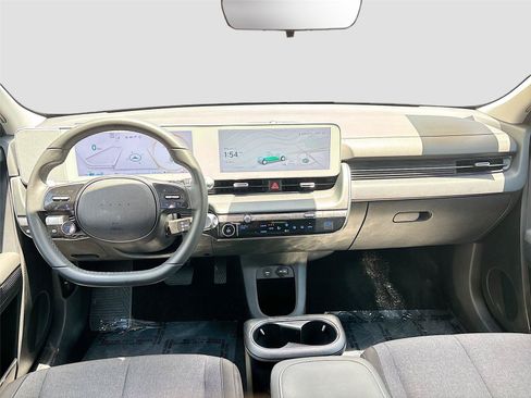 Used 2024 Hyundai Ioniq 5 SE RWD image 23