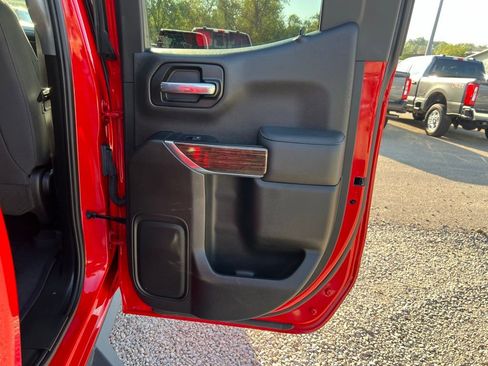 Used 2022 GMC Sierra 1500 Elevation image 17