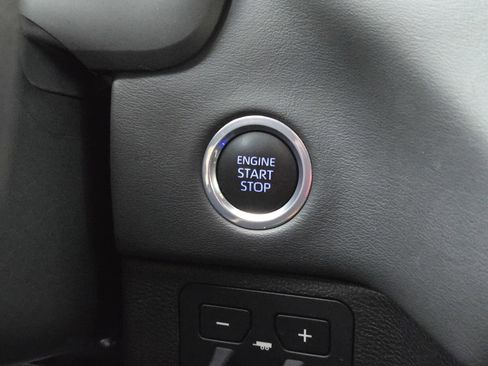 Used 2023 Toyota Tundra Platinum image 24