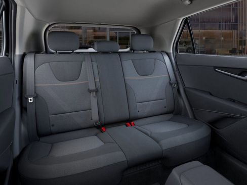 New 2025 Kia Niro LX image 16