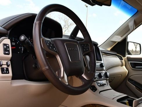 Used 2017 GMC Yukon XL Denali w/ Open Road Package image 13
