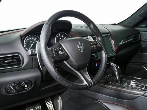 Used 2022 Maserati Levante Modena S image 4