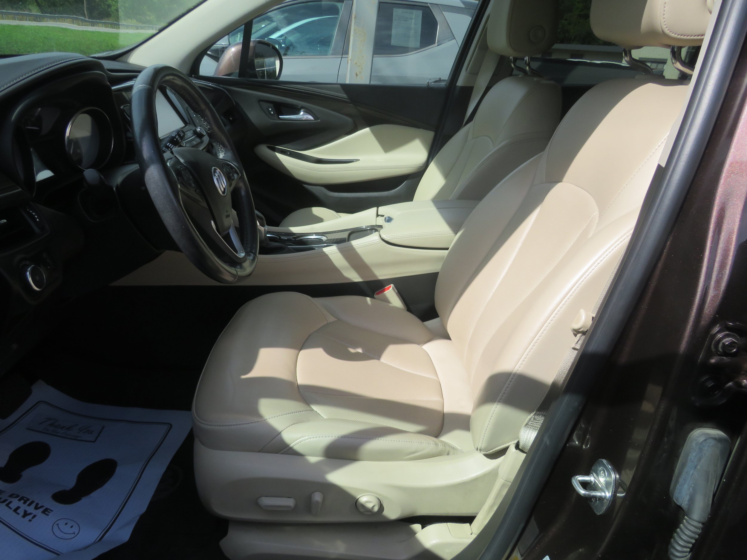 Used 2020 Buick Envision Essence AWD/4WD image 10