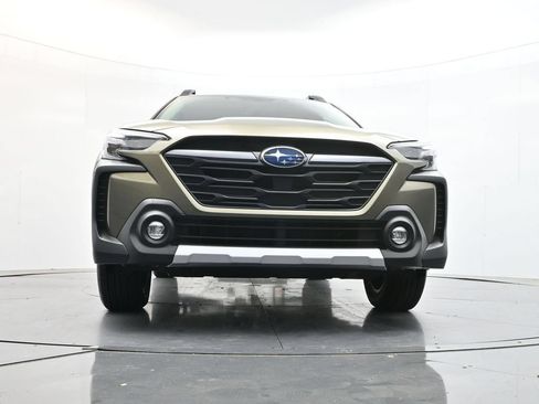 Used 2025 Subaru Outback Limited AWD/4WD image 33