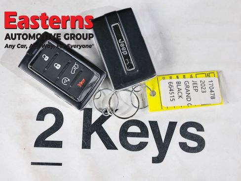 Used 2023 Jeep Grand Cherokee 4WD 4xe w/ Luxury Tech Group II image 28