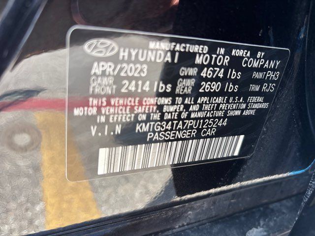 Used 2023 Genesis G70 2.0T RWD image 58