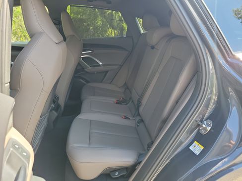 Certified 2025 Audi Q5 Premium Plus w/ Premium Plus AWD/4WD image 18