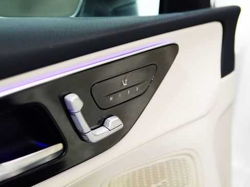 Certified 2026 Mercedes-Benz GLC 300 4MATIC image 19