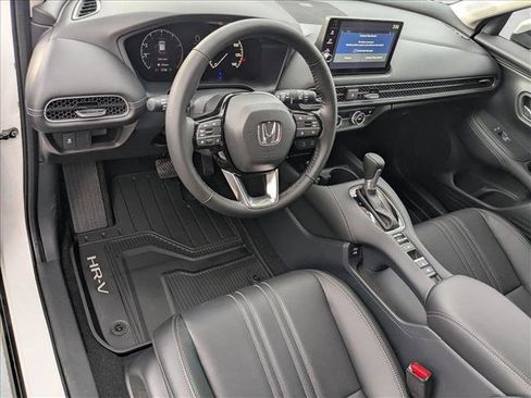 New 2026 Honda HR-V EX-L image 3