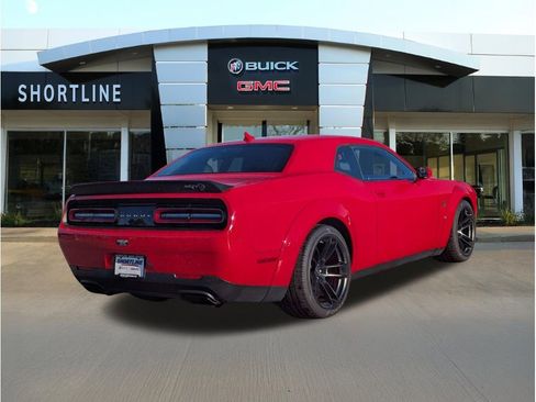 Used 2022 Dodge Challenger SRT Hellcat RWD image 3