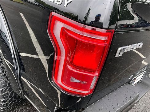 Used 2017 Ford F150 Lariat w/ Equipment Group 502A Luxury AWD/4WD image 28