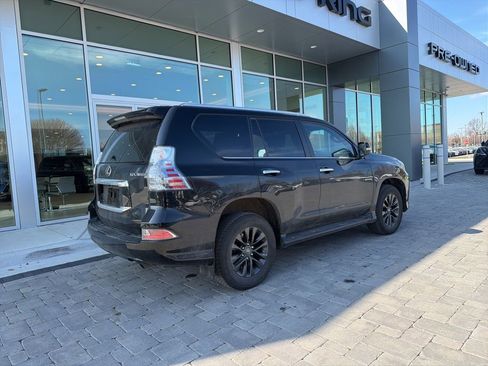 Used 2023 Lexus GX 460 Premium w/ Premium Plus Package image 9