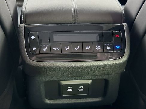 Certified 2026 INFINITI QX60 Luxe w/ Cargo Package FWD image 27