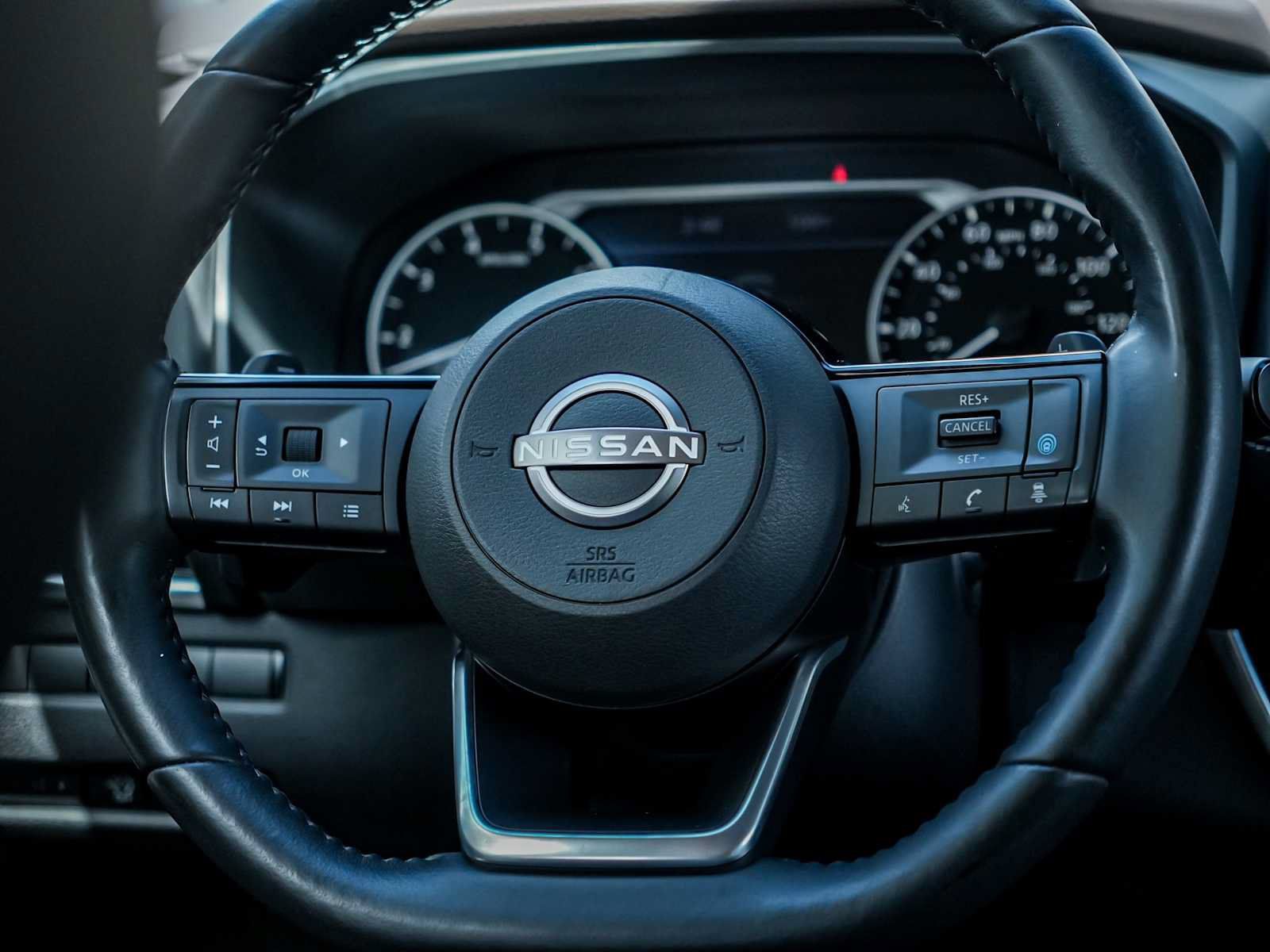Used 2023 Nissan Rogue SL w/ SL Premium Package FWD image 24