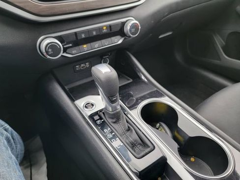 Used 2024 Nissan Altima 2.5 SV image 31