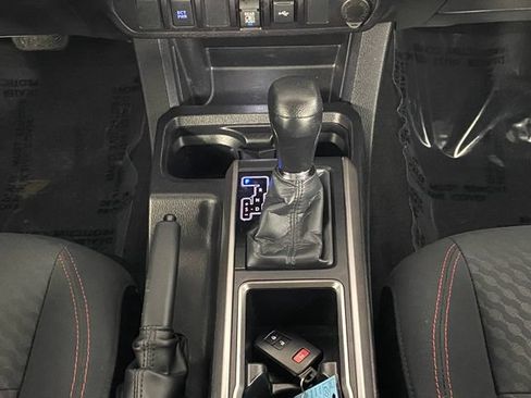 Certified 2023 Toyota Tacoma SR5 AWD/4WD image 16