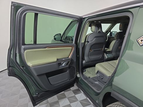 Used 2023 Rivian R1S Launch Edition AWD/4WD image 17