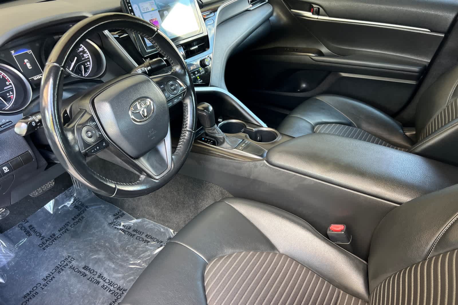 Used 2023 Toyota Camry SE FWD image 11