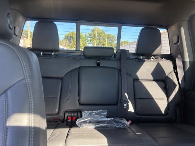 Used 2024 GMC Sierra 1500 SLT w/ SLT Premium Plus Package AWD/4WD image 15
