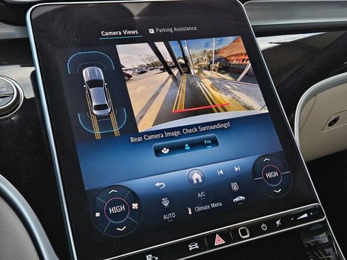 Certified 2025 Mercedes-Benz C 300 4MATIC Sedan image 19