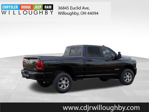 New 2026 RAM 2500 Big Horn AWD/4WD image 4