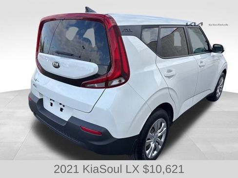 Used 2021 Kia Soul LX image 8