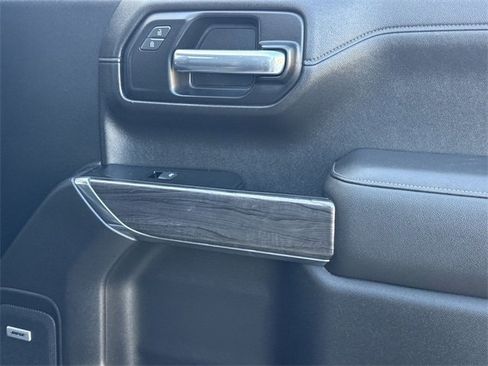 Used 2019 Chevrolet Silverado 1500 LTZ w/ LTZ Texas Edition image 33