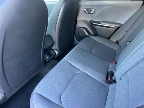 Used 2025 Kia K4 FWD image 11