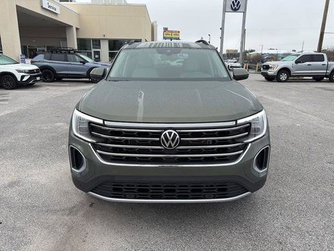 New 2026 Volkswagen Atlas SE FWD image 2