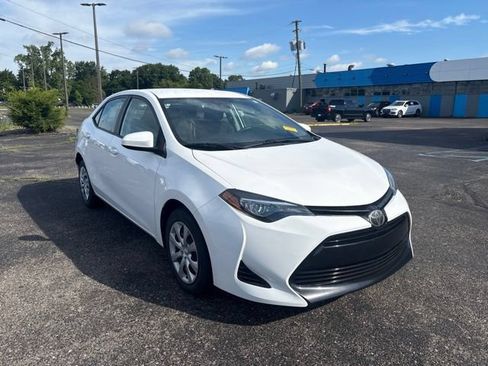 Used 2019 Toyota Corolla LE FWD image 7