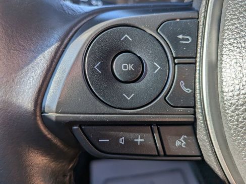 Certified 2022 Toyota Corolla Cross LE image 13