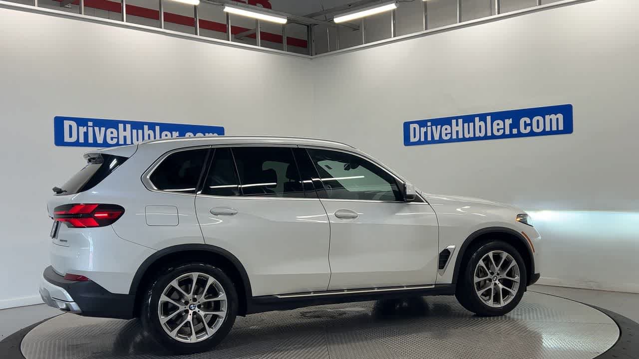 Used 2024 BMW X5 xDrive40i w/ Premium Package AWD/4WD image 10