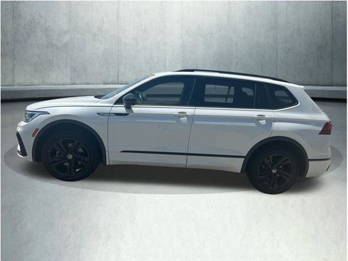 Used 2024 Volkswagen Tiguan SE R-Line AWD/4WD image 2