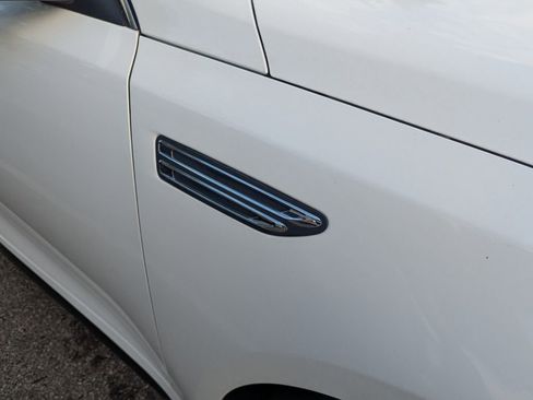 Used 2020 Kia Optima S image 17