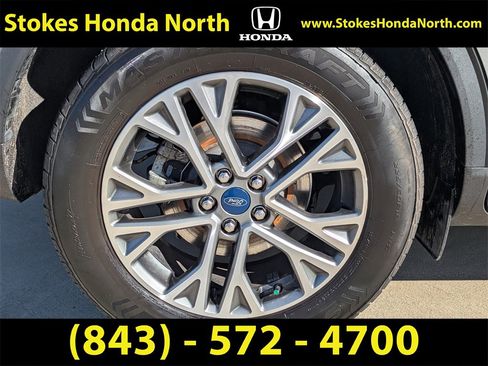 Used 2021 Ford Escape SEL image 12