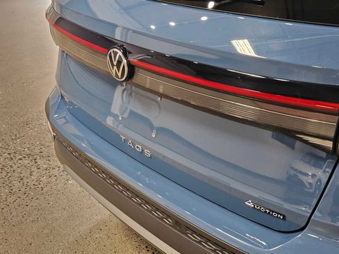 New 2025 Volkswagen Taos SE image 13