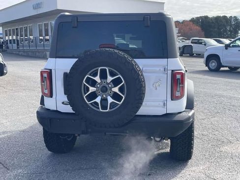 Used 2025 Ford Bronco Badlands image 5