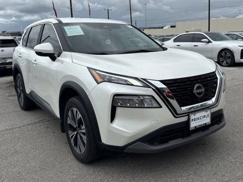 Used 2023 Nissan Rogue SV FWD image 4