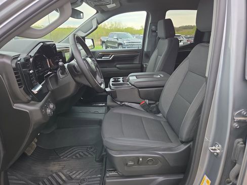 Certified 2024 Chevrolet Silverado 1500 RST AWD/4WD image 26