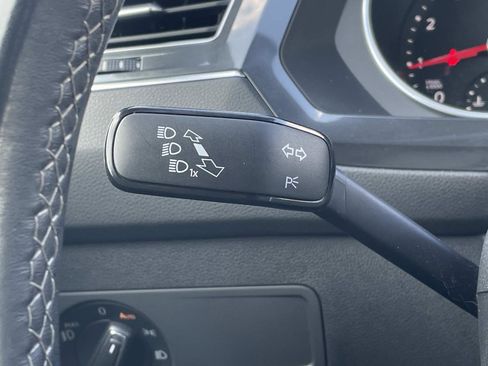 Used 2021 Volkswagen Tiguan SE R-Line w/ 3rd Row Seat Package AWD/4WD image 25