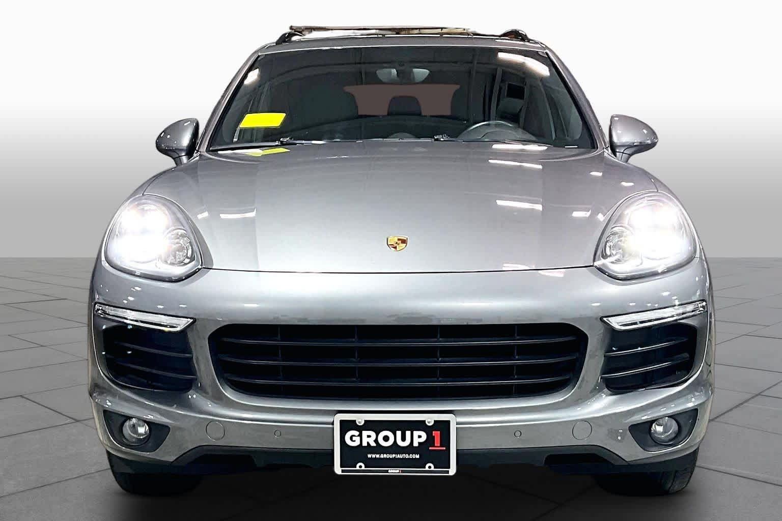 Used 2016 Porsche Cayenne AWD/4WD image 4