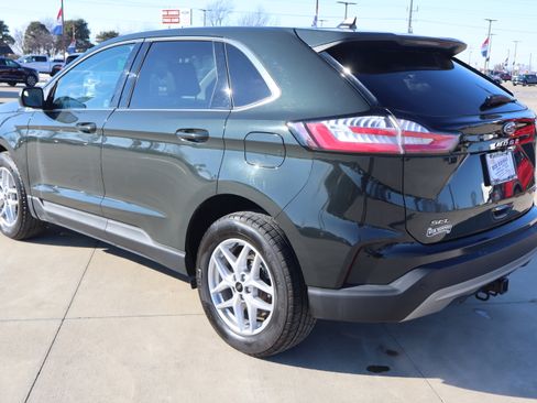 Used 2024 Ford Edge SEL w/ Convenience Package image 7