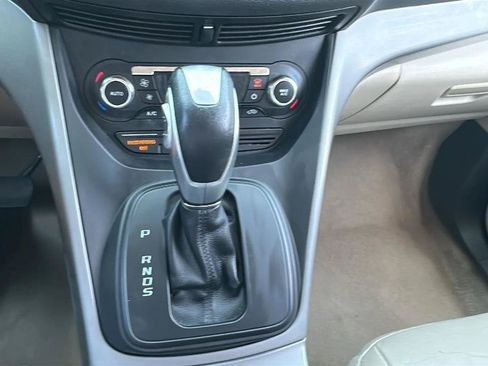 Used 2015 Ford Escape SE w/ Equipment Group 201A FWD image 43