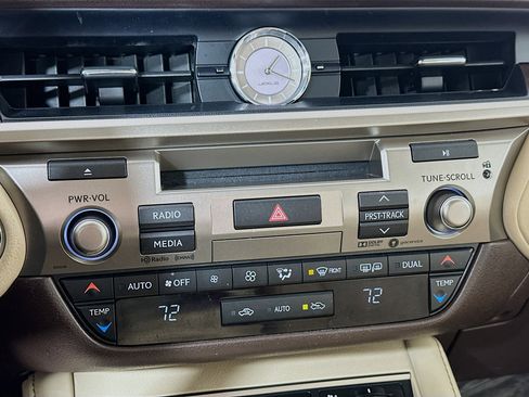 Used 2017 Lexus ES 350 image 16