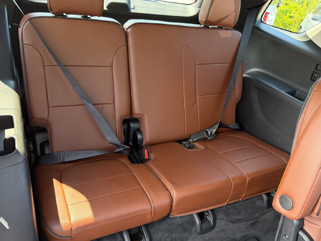 Used 2019 Chevrolet Traverse High Country AWD/4WD image 14